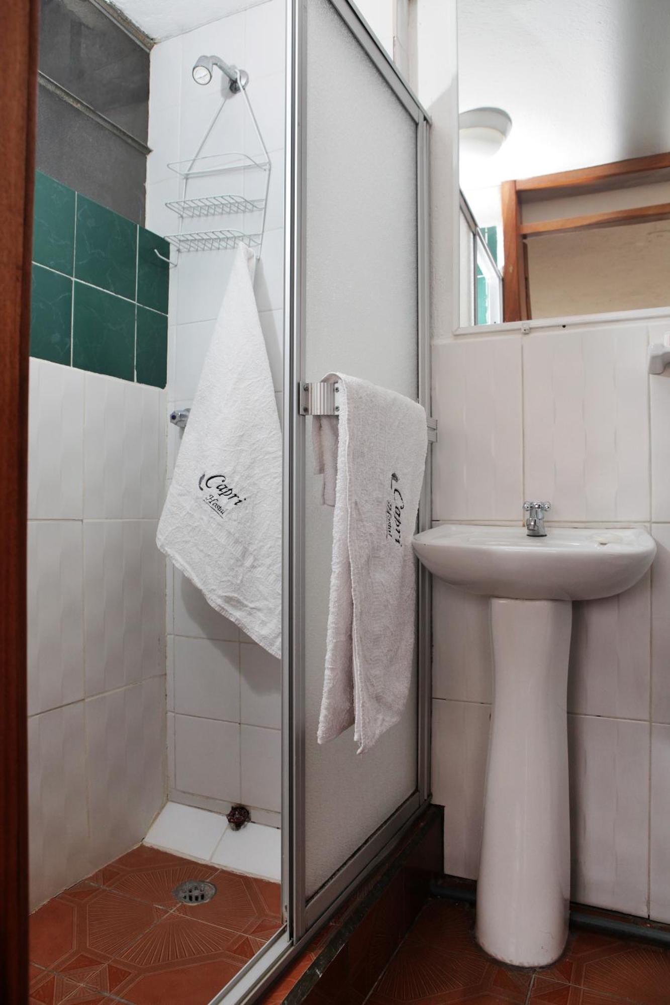 Hostal Capri Quito Habitación foto